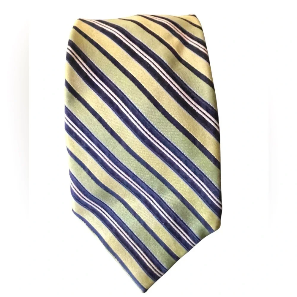 💚💛 Club Room 100% silk Striped Green and Blue Men's Tie. Beautiful!